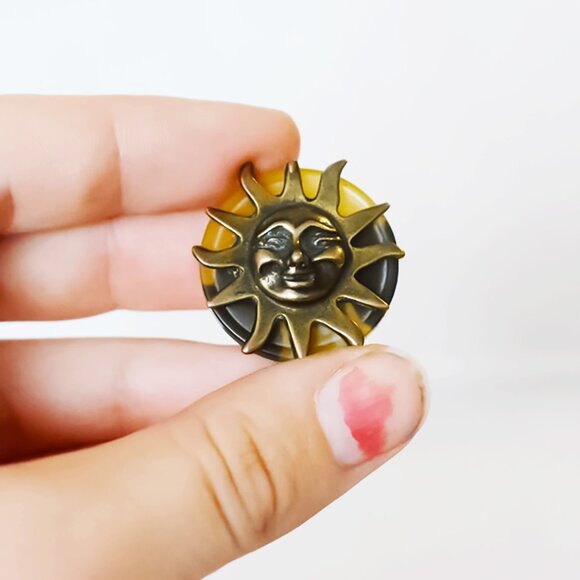 Handmade Celestial Sun Pin Button - Picture 4 of 7